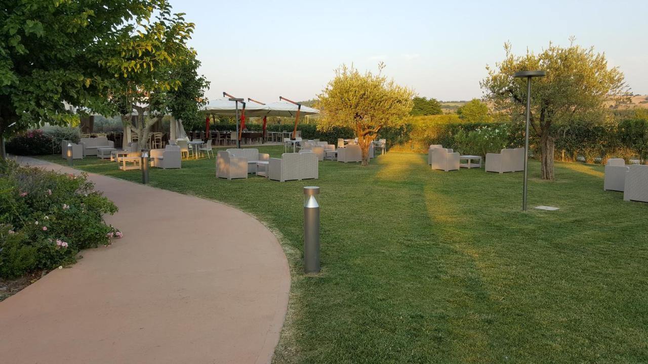 Locanda Borgognina Lucrezia Exterior foto